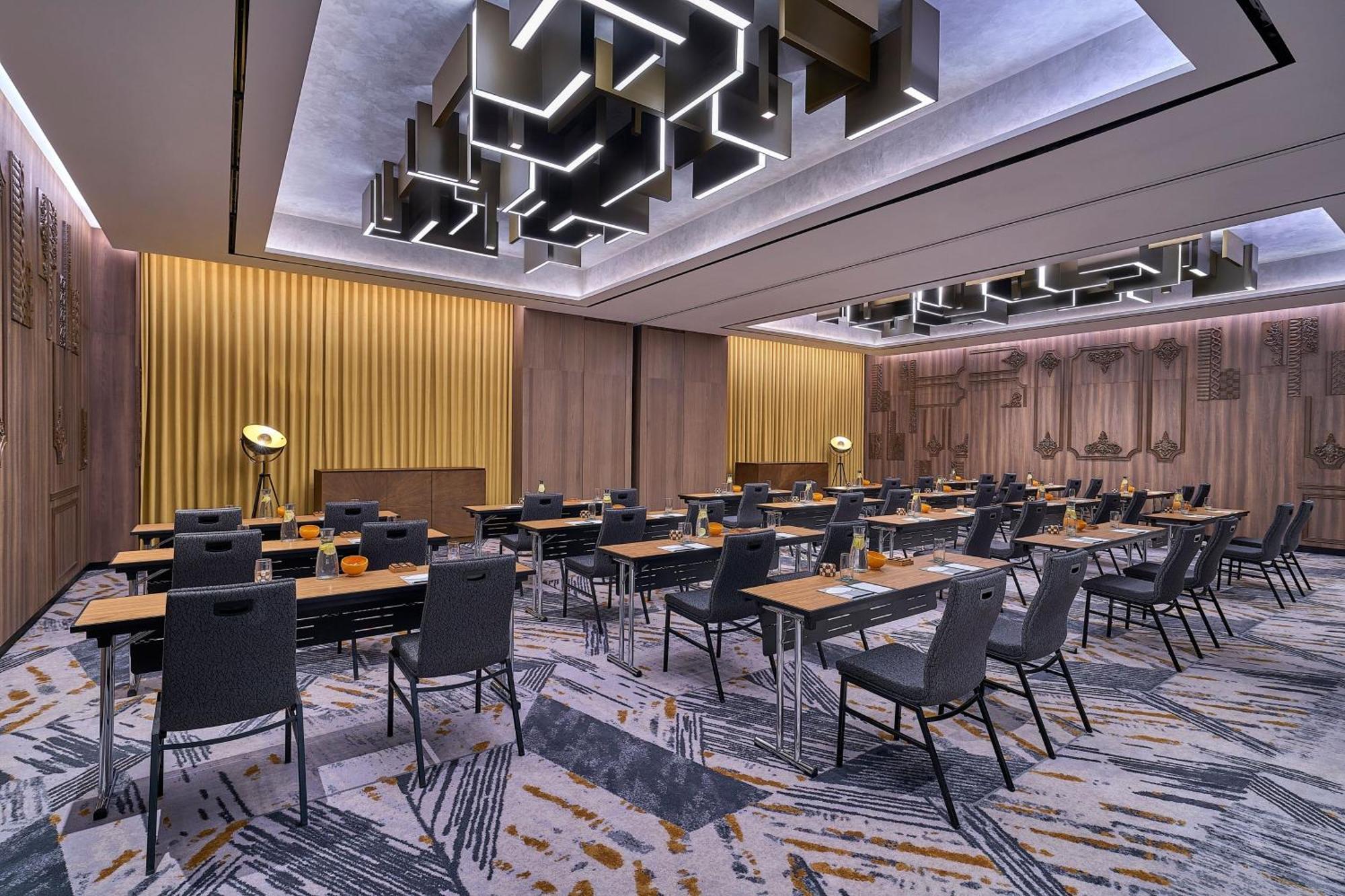 Hotel Renaissance